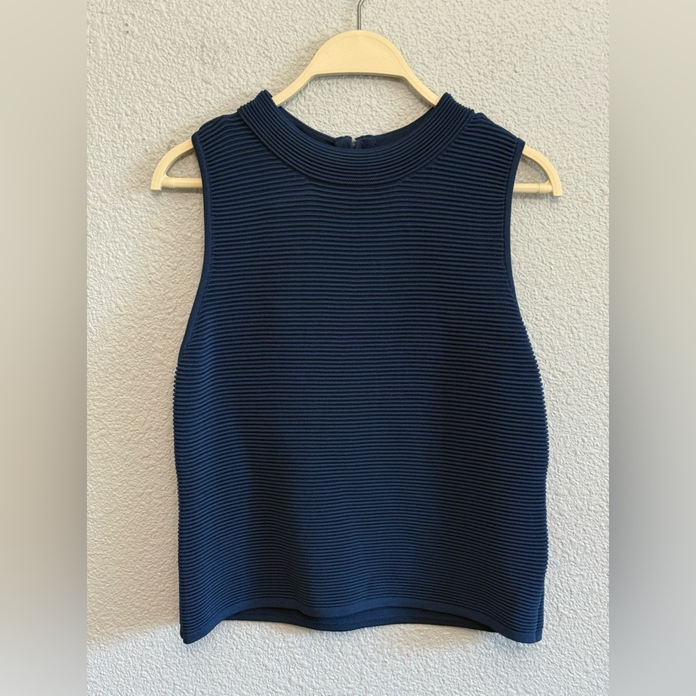 Sachin & Babi Chromis Ribbed Knit Tank in Navy Size Large NWOT